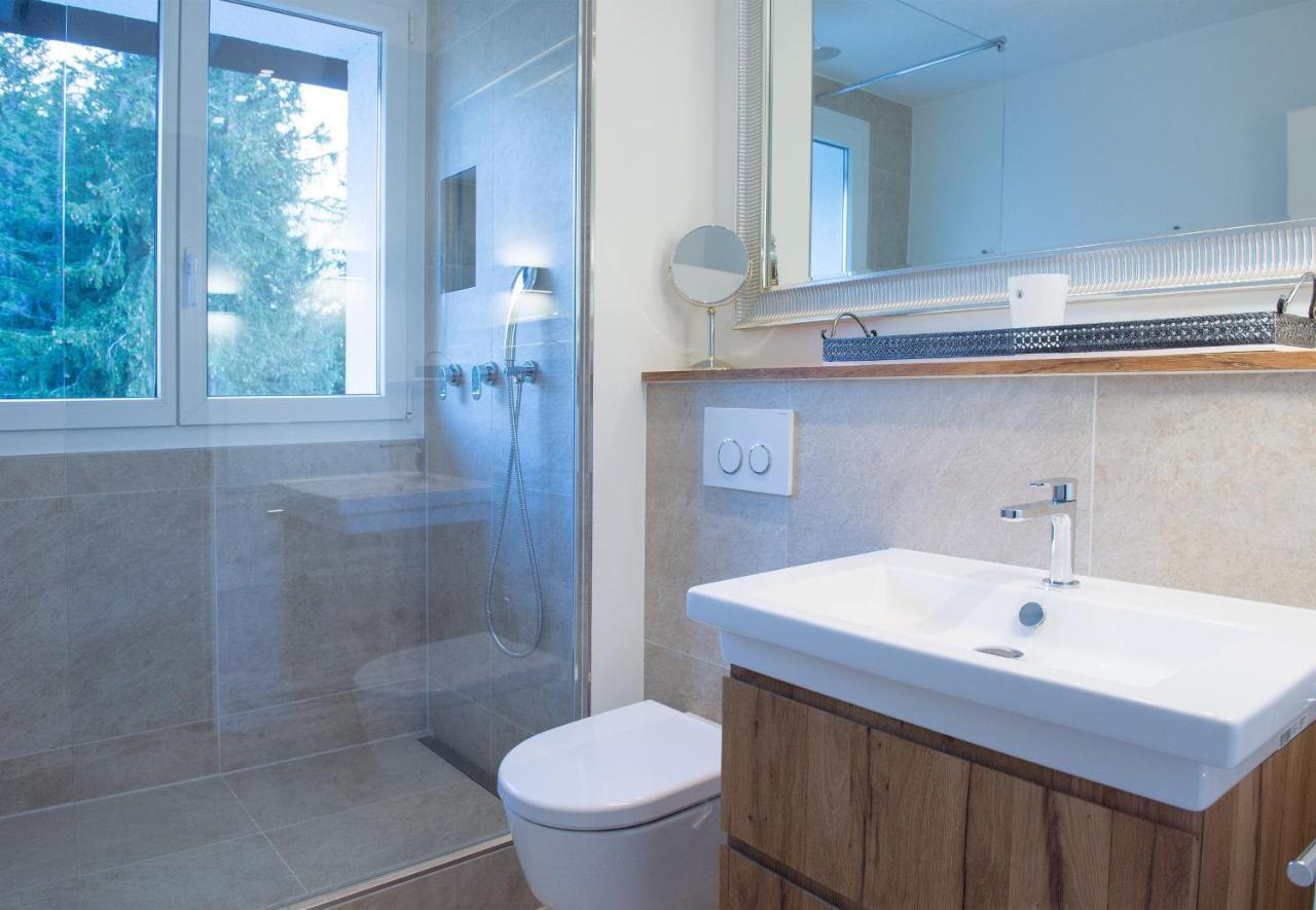 Flat La Riva 111 With Pool-Lenzerheide Apartment ภายนอก รูปภาพ